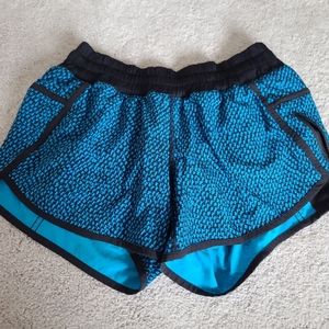 Lululemon tracker shorts